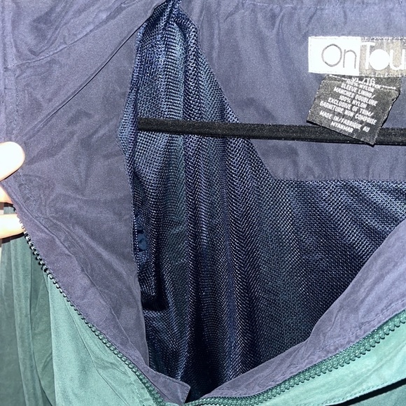 Women’s XL jacket from  On Tour - Picture 4 of 5